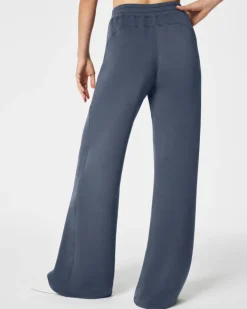 AirEssentials Wide Leg Pant In Dark Storm