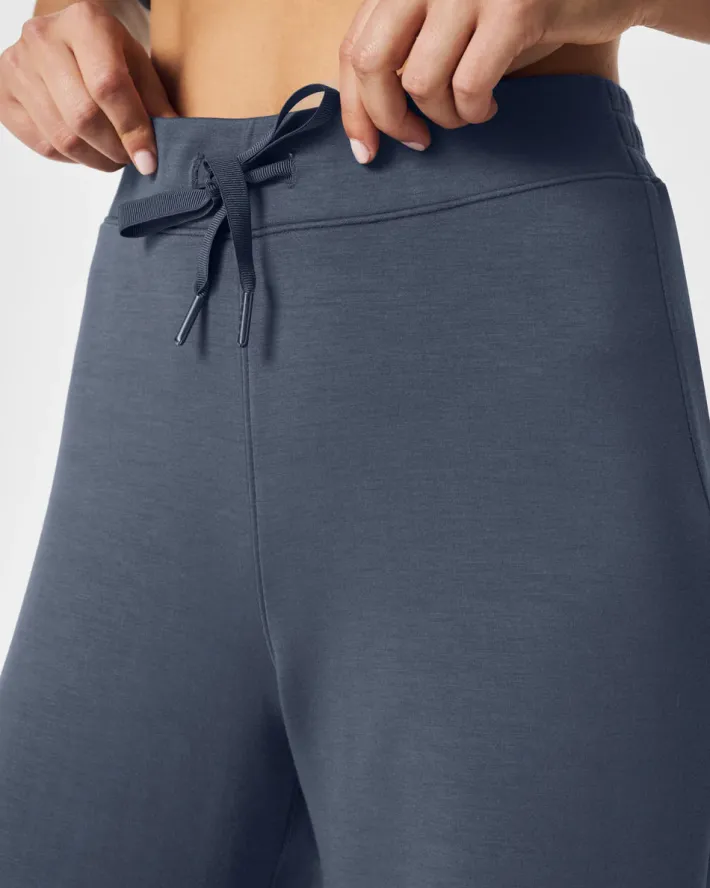 AirEssentials Wide Leg Pant In Dark Storm