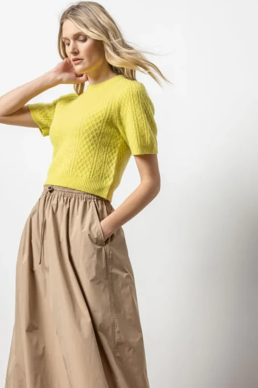Cropped Cable Sweater In Lemongrass