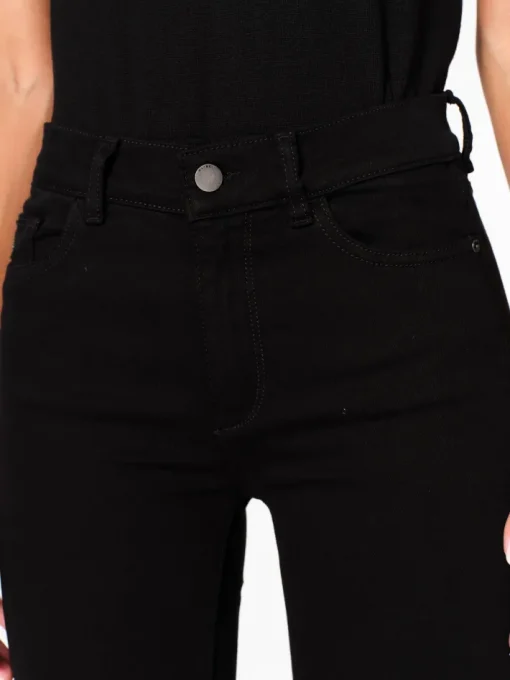 Mara Straight Ankle Denim In Black