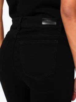 Mara Straight Ankle Denim In Black