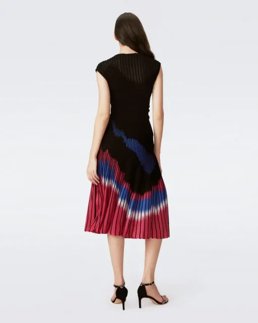 Rick Dress In Floating Block